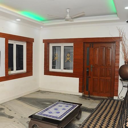 Modern Villa Chennai Eksteriør billede